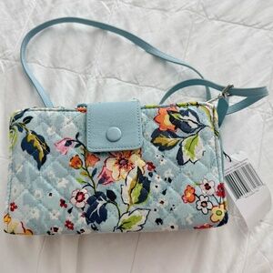 Vera Bradley RFID Deluxe All Together Crossbody - NWT